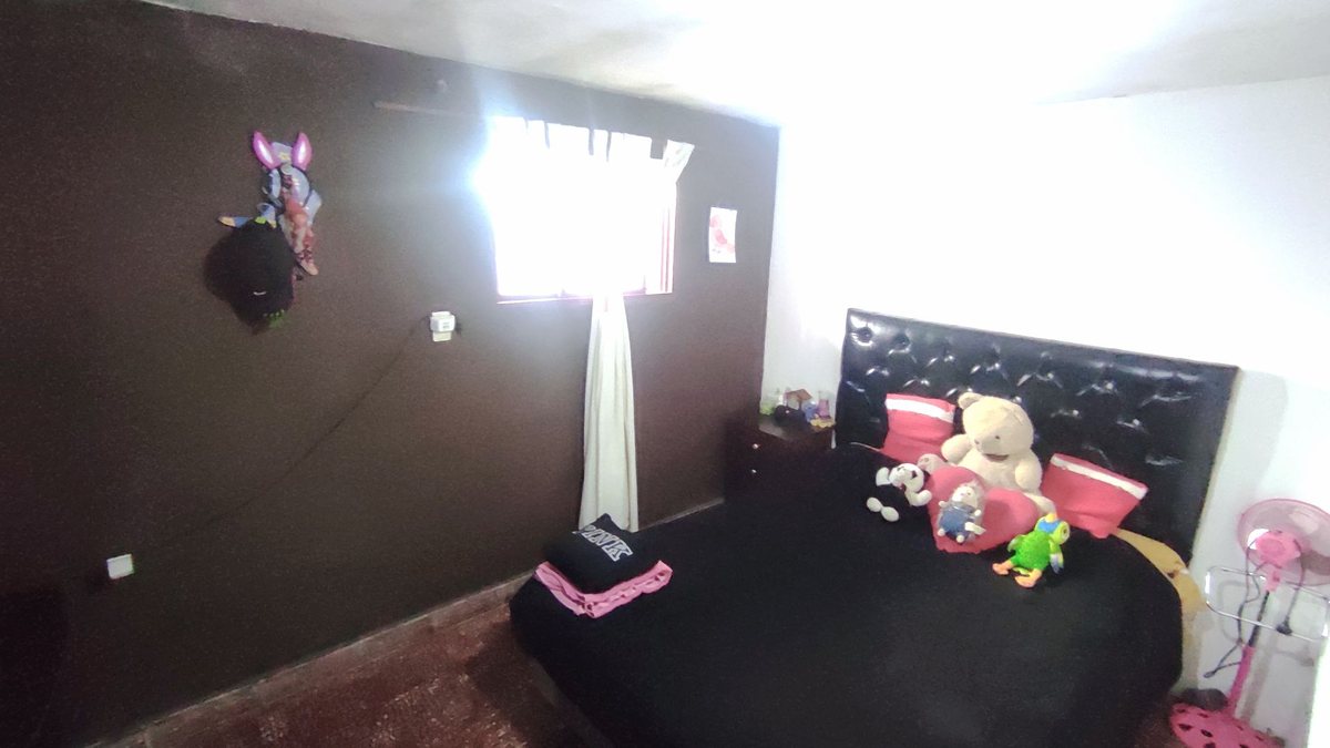 Miniatura 5 — Venta Casa Calle Pública 100 Compton 5500