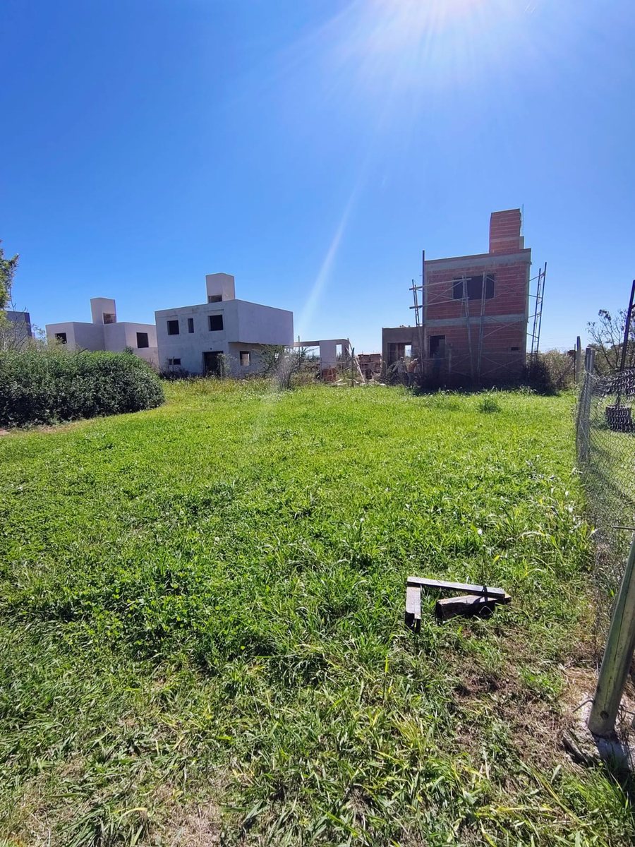 Miniatura 2 — Venta Terreno / Lote Calle Pública 100 Pajas Blancas