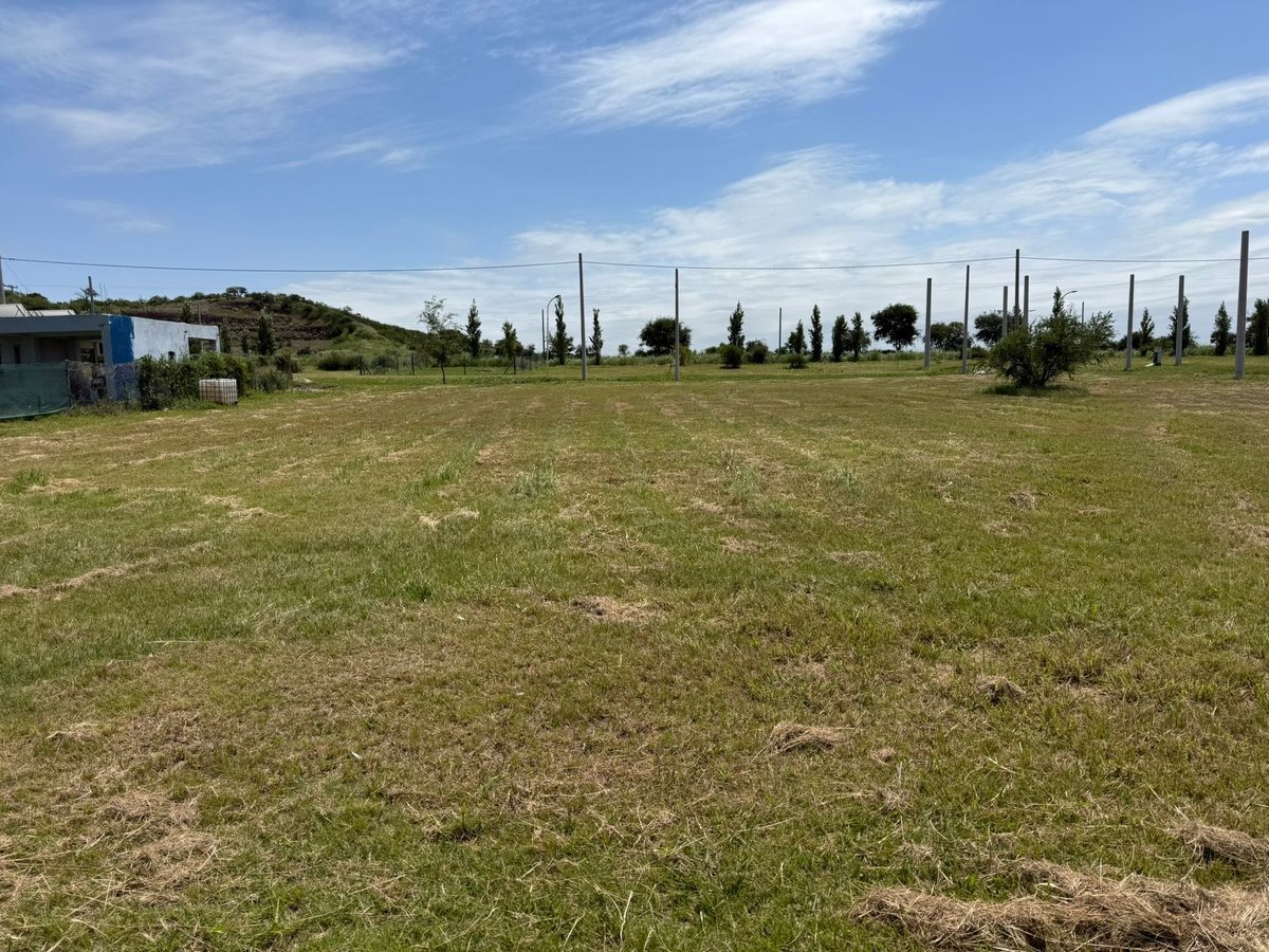 Miniatura 2 — Venta Terreno / Lote Calle Pública 100 Unquillo