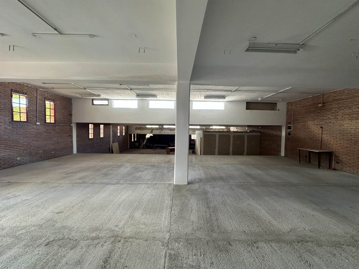 Miniatura 9 — Venta Local Comercial Mina Clavero