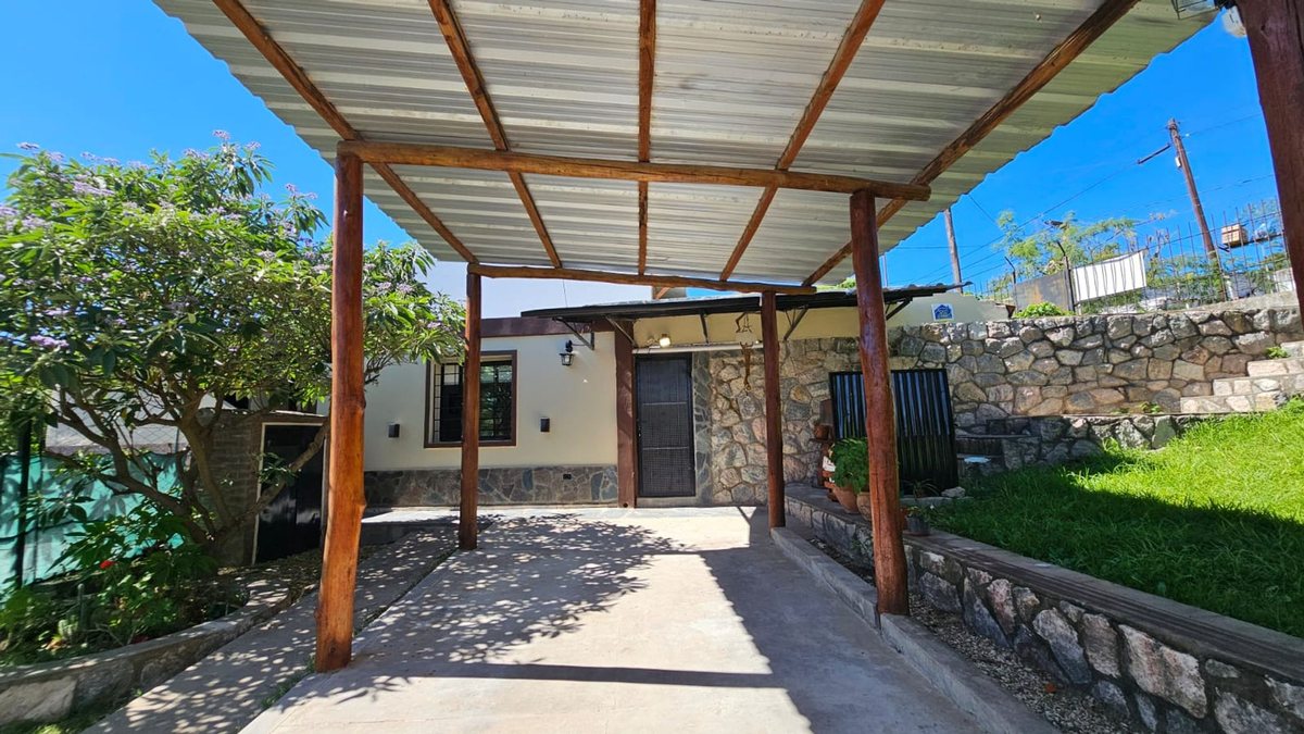 Miniatura 4 — Venta Casa Calle Pública 100 Sargento Cabral 300