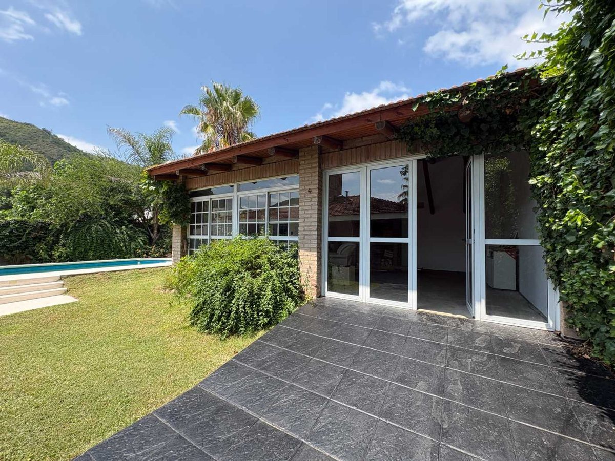 Miniatura 36 — Venta Casa Petorutti 200 Villa Carlos Paz