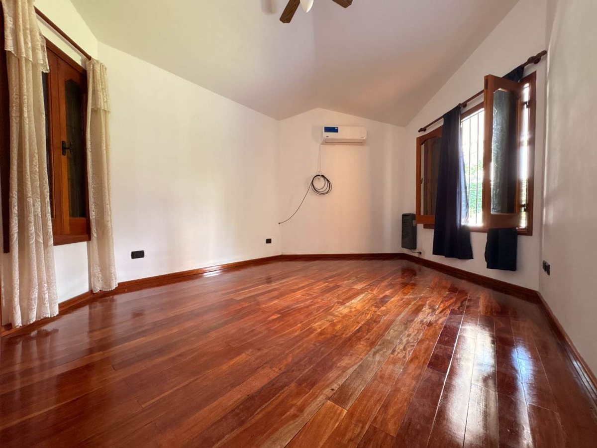 Miniatura 30 — Venta Casa Petorutti 200 Villa Carlos Paz