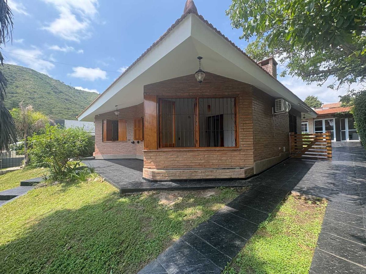 Miniatura 4 — Venta Casa Petorutti 200 Villa Carlos Paz