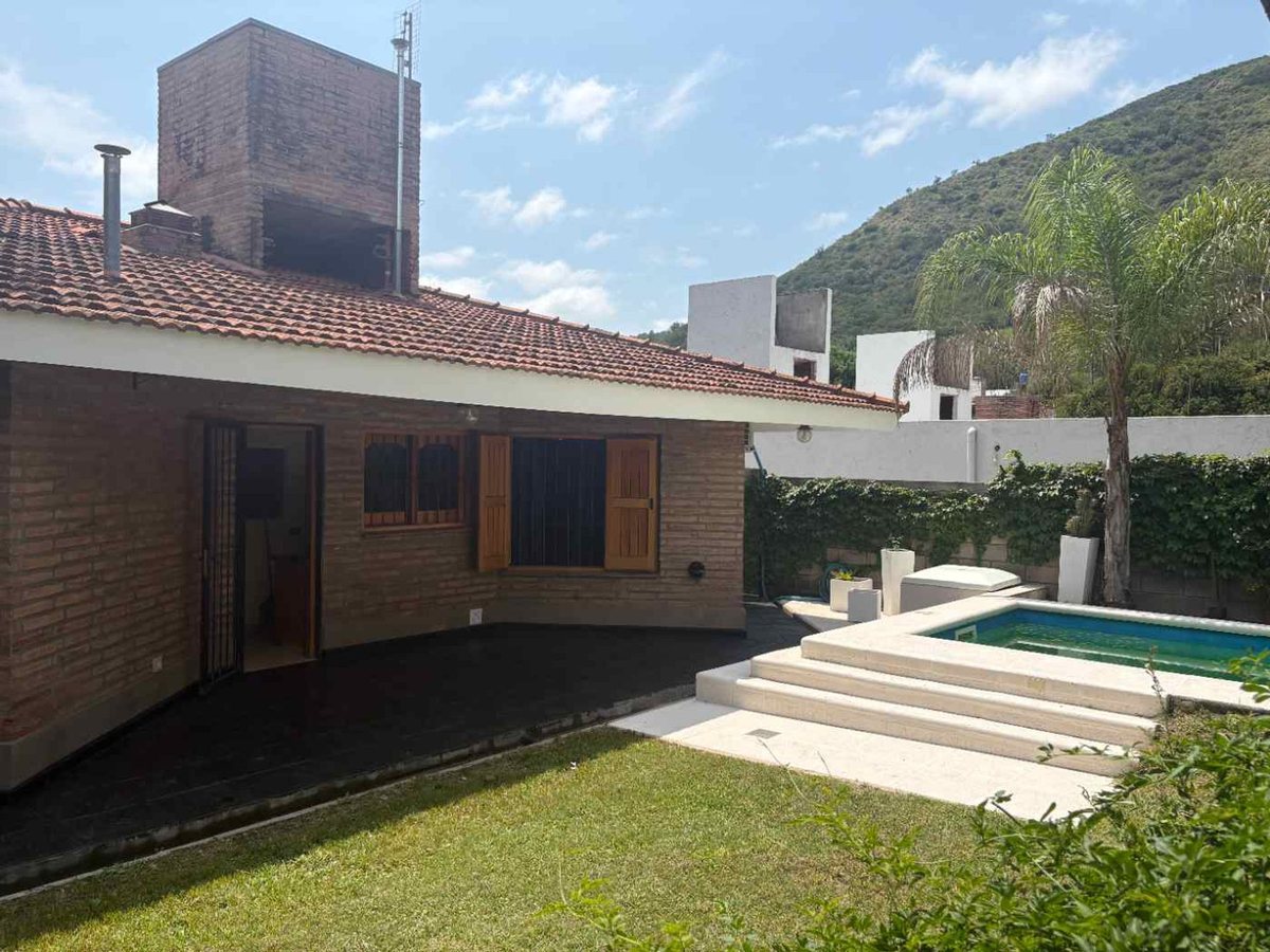 Miniatura 11 — Venta Casa Petorutti 200 Villa Carlos Paz