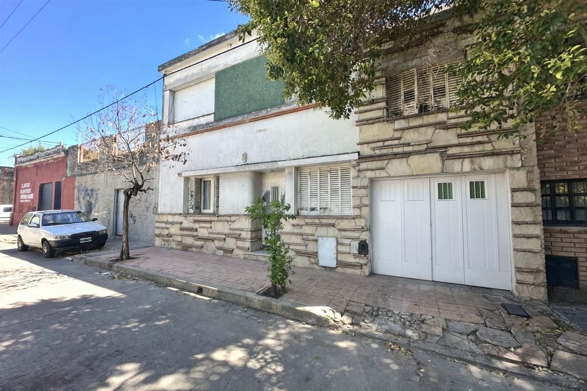 Vista principal de Casa en Barrio Juan Ramirez de Velazco 800