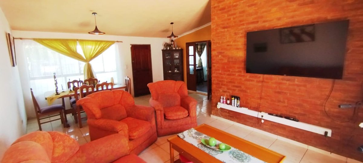 Miniatura 5 — Venta Casa Calle Pública 100 Del Escribano 4100