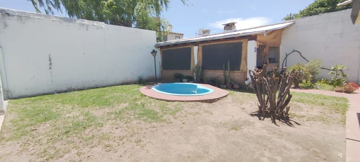 Miniatura 4 — Venta Casa Calle Pública 100 Del Escribano 4100