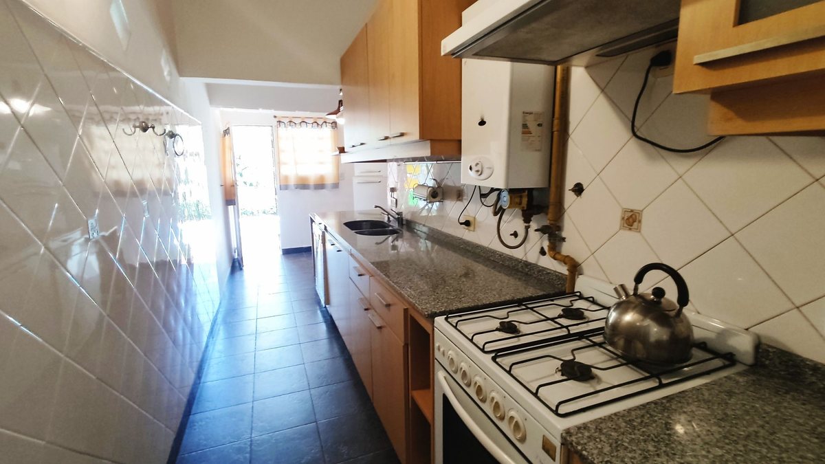 Miniatura 5 — Venta Casa Calle Pública 100 Rio de la Plata 100