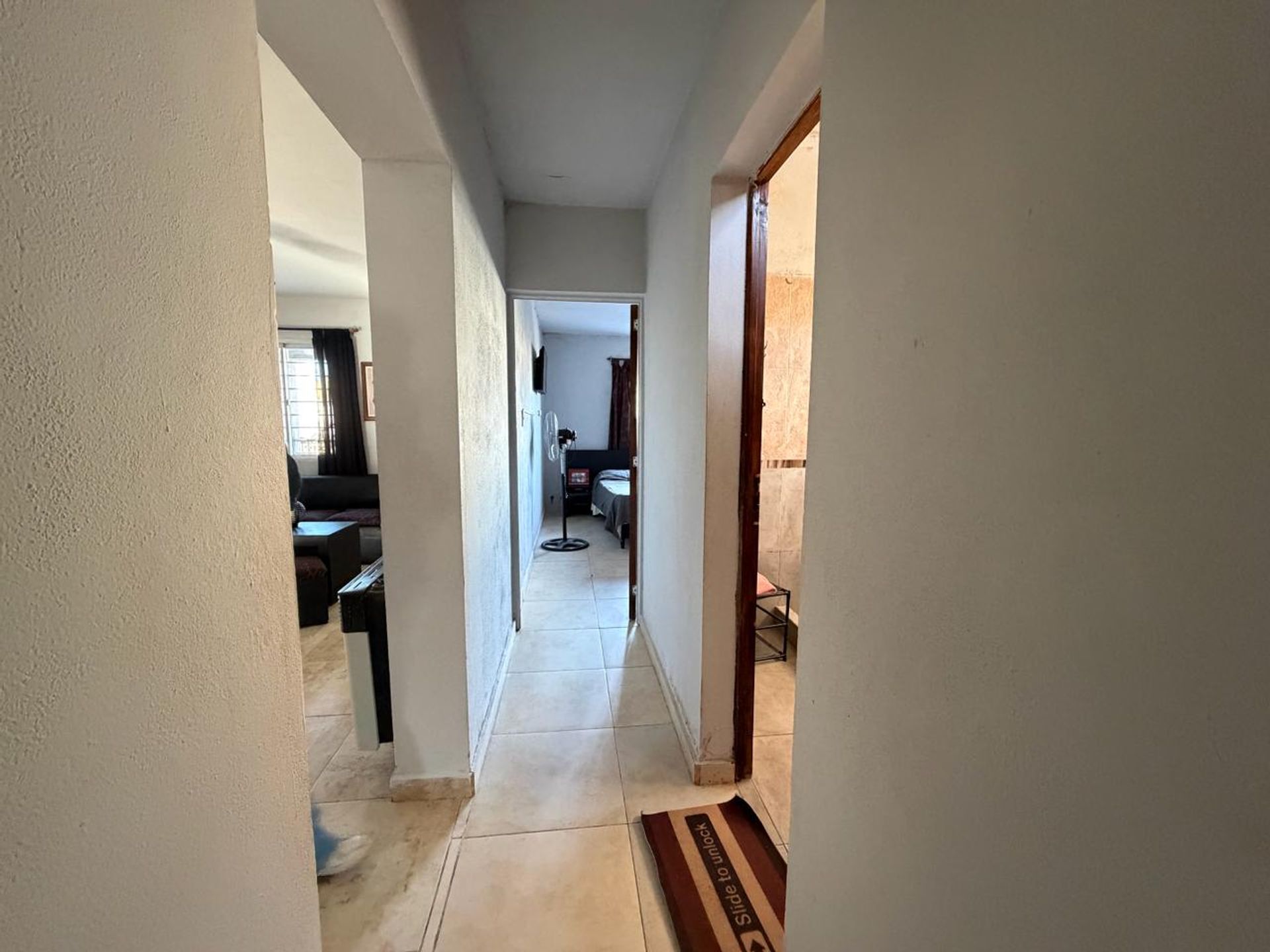 Miniatura 5 — Venta Casa Calle Pública 100 Los Ceibos 200