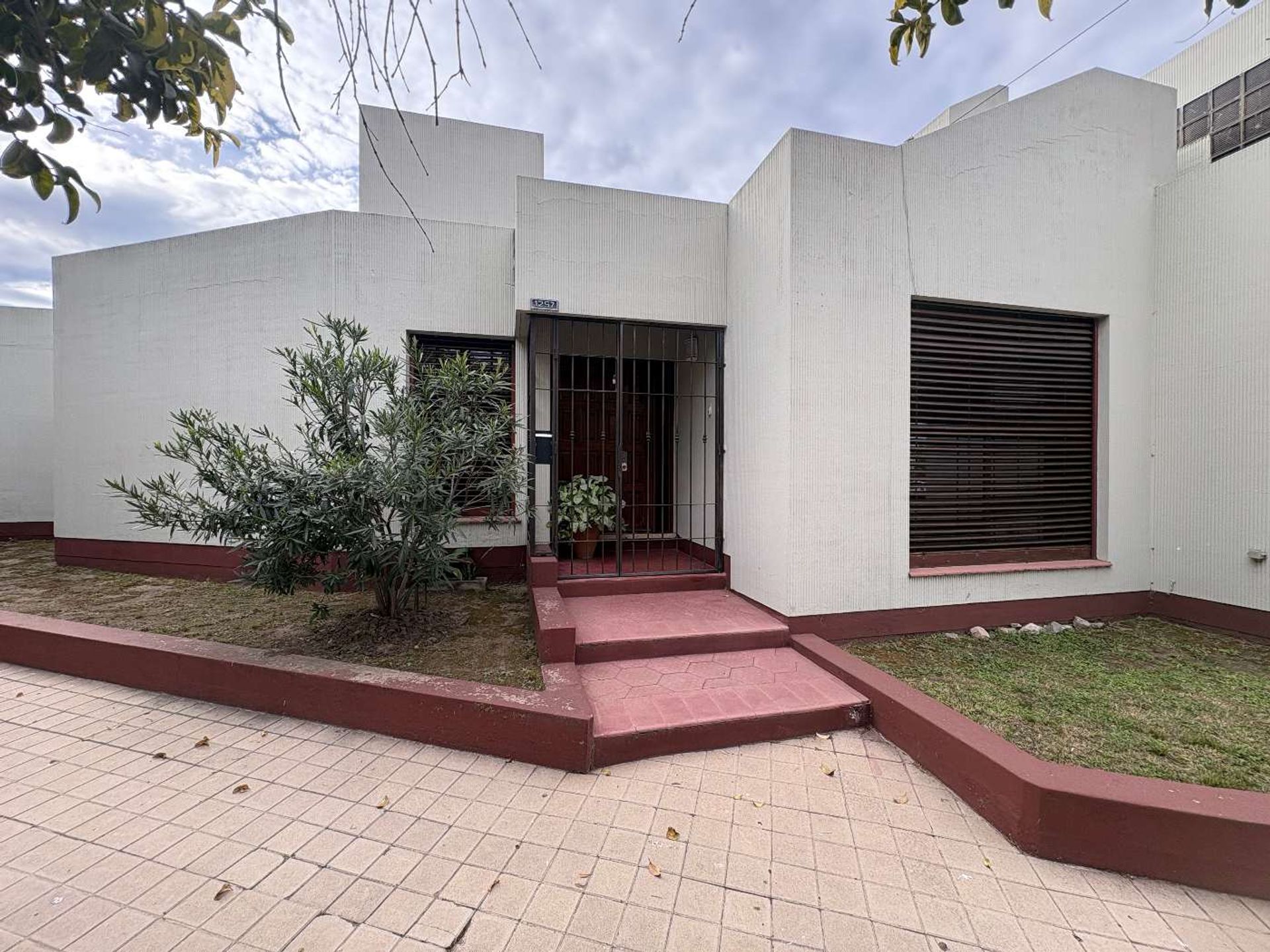 Vista principal de Casa en Planta Baja en Barrio Urca