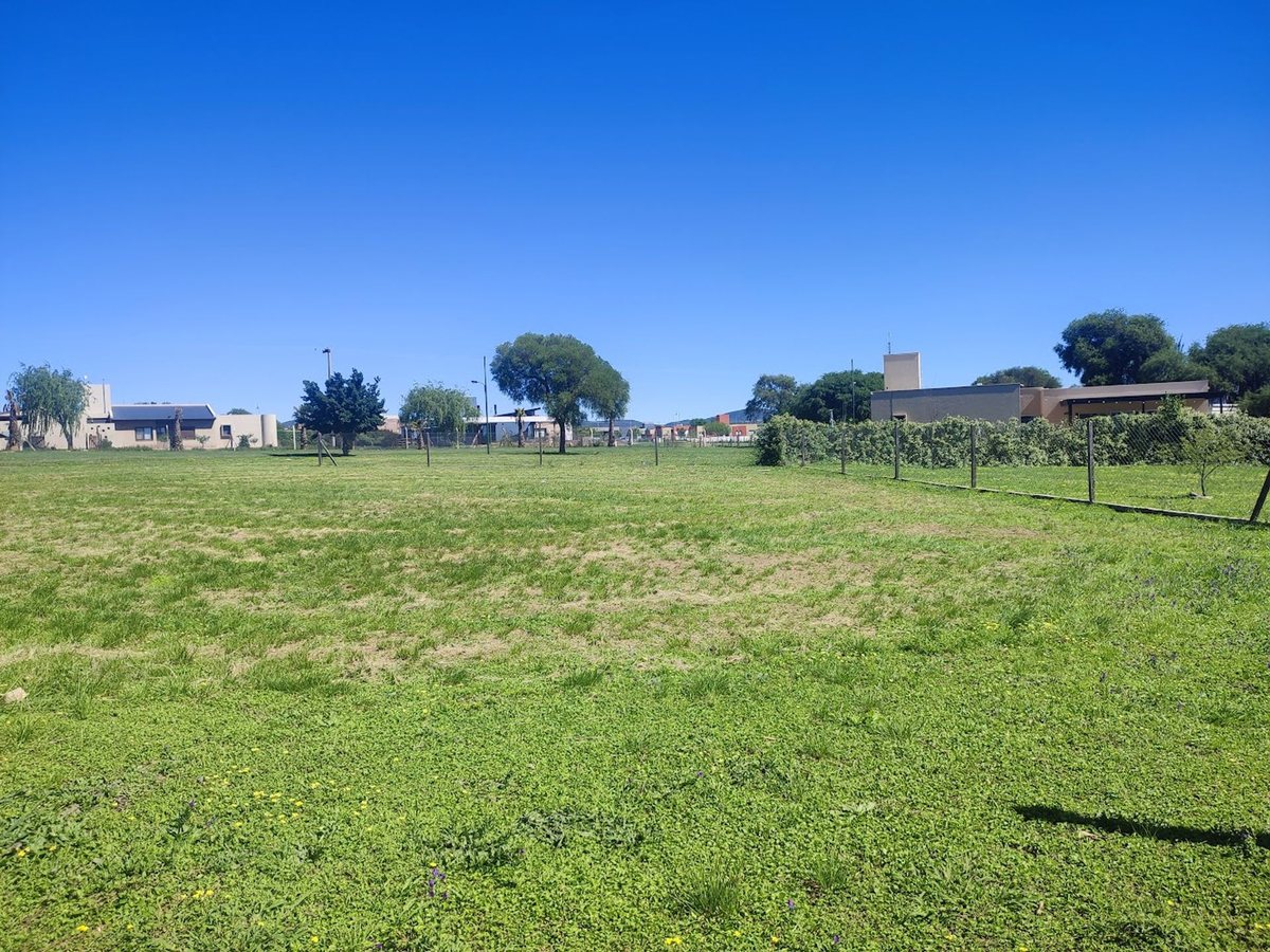 Miniatura 2 — Venta Terreno / Lote Calle Pública 100 Valle del Golf
